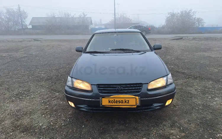 Toyota Camry 1996 года за 3 700 000 тг. в Семей