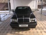 Mercedes-Benz E 230 1992 года за 1 600 000 тг. в Тараз – фото 4