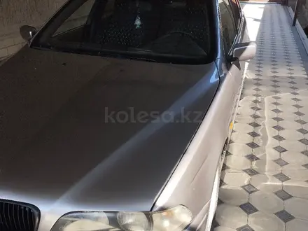 BMW 520 1998 года за 3 800 000 тг. в Алматы – фото 3