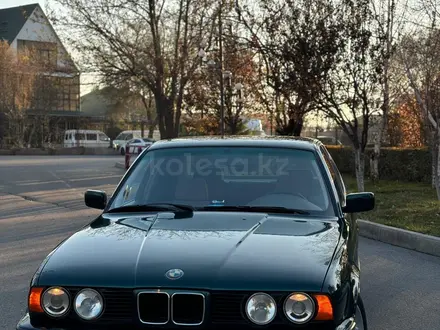 BMW 520 1993 года за 2 300 000 тг. в Шымкент – фото 4