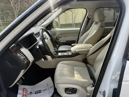 Land Rover Range Rover 2014 года за 20 000 000 тг. в Алматы – фото 10