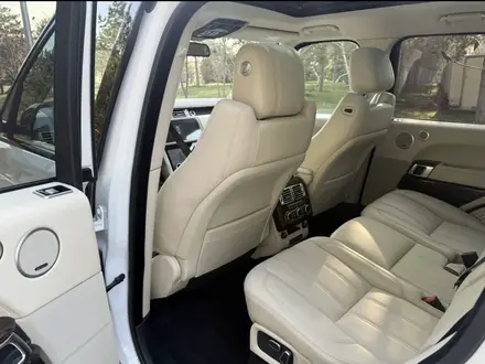 Land Rover Range Rover 2014 года за 20 000 000 тг. в Алматы – фото 14