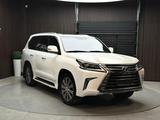 Lexus LX 570 2016 года за 34 500 000 тг. в Актобе – фото 2