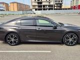 Toyota Camry 2019 года за 11 100 000 тг. в Актау – фото 3