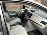 Toyota Sienna 2013 года за 8 100 000 тг. в Актобе – фото 4