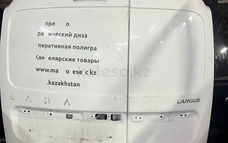 Дверь задняя багажника за 1 000 тг. в Алматы