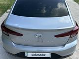 Hyundai Elantra 2020 года за 8 100 000 тг. в Шымкент – фото 2