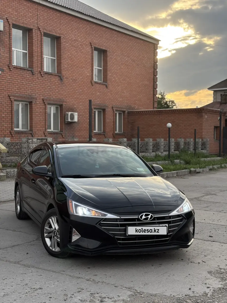 Hyundai Elantra, 2019
