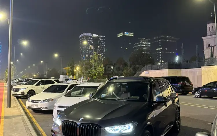 BMW X5 2022 года за 44 000 000 тг. в Шымкент