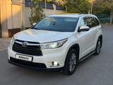Toyota Highlander 2015 годаүшін15 200 000 тг. в Шымкент
