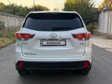 Toyota Highlander 2015 годаүшін15 200 000 тг. в Шымкент – фото 4