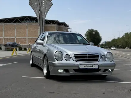 Mercedes-Benz E 500 2001 года за 7 000 000 тг. в Алматы – фото 2