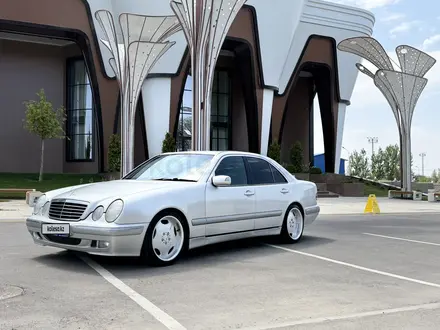 Mercedes-Benz E 500 2001 года за 7 000 000 тг. в Алматы – фото 4