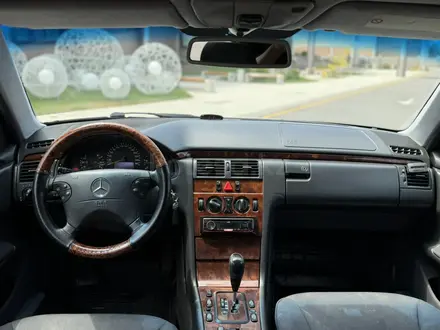 Mercedes-Benz E 500 2001 года за 7 000 000 тг. в Алматы – фото 8