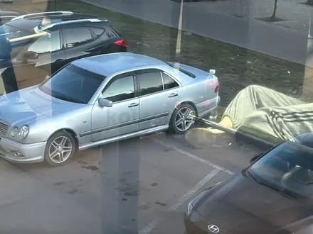 Mercedes-Benz E 320 1995 года за 3 500 000 тг. в Астана – фото 6