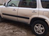Honda CR-V 1999 года за 3 000 000 тг. в Кызылорда – фото 2