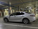 Toyota Camry 2019 годаүшін13 400 000 тг. в Астана – фото 2