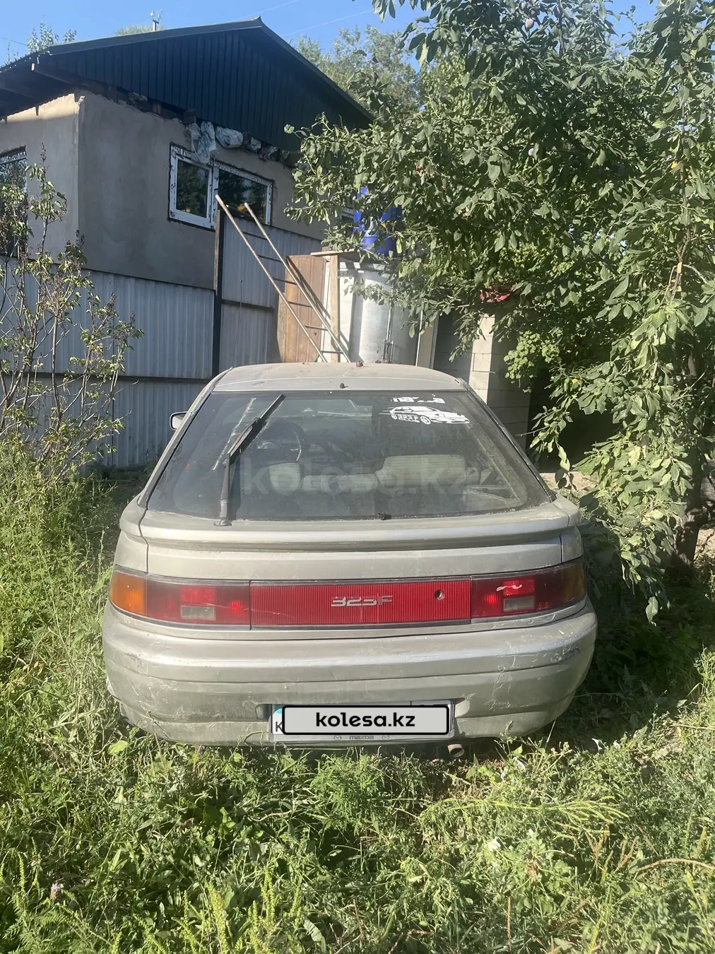 Mazda 323, 1993