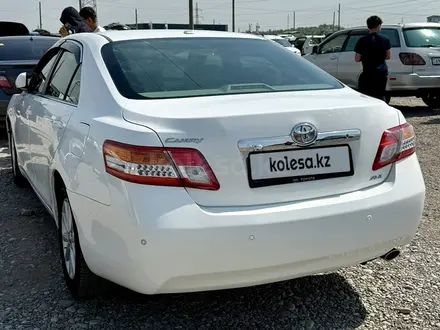 Toyota Camry 2010 года за 7 300 000 тг. в Шымкент – фото 4