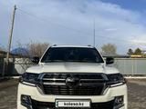 Toyota Land Cruiser 2021 года за 55 000 000 тг. в Актобе