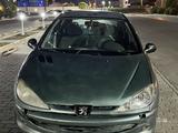 Peugeot 206 1998 года за 850 000 тг. в Актау – фото 2