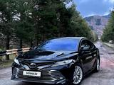 Toyota Camry 2021 года за 17 000 000 тг. в Алматы