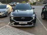 Hyundai Santa Fe 2021 года за 17 600 000 тг. в Алматы