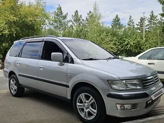 Mitsubishi Space Wagon