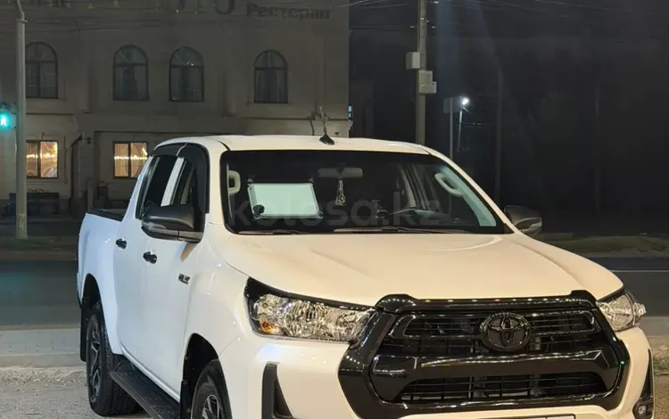 Toyota Hilux 2023 года за 21 000 000 тг. в Уральск