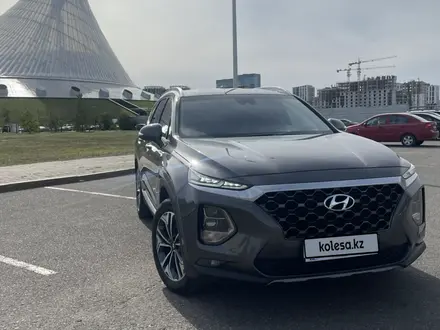 Hyundai Santa Fe 2020 года за 15 100 000 тг. в Астана – фото 25