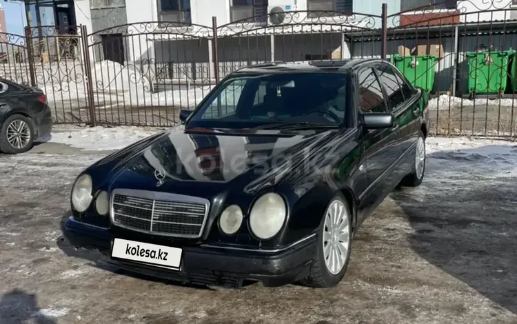 Mercedes-Benz E 200 1997 годаүшін2 300 000 тг. в Астана