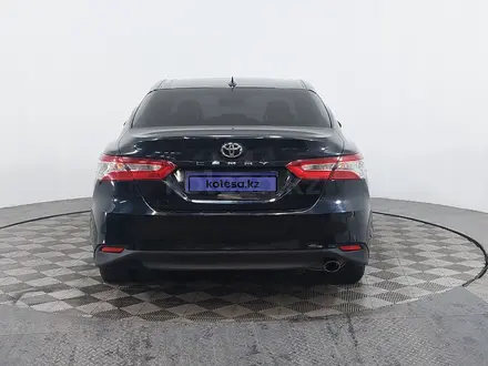 Toyota Camry 2020 года за 12 190 000 тг. в Астана – фото 6