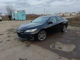 Toyota Camry 2015 года за 6 200 000 тг. в Актобе