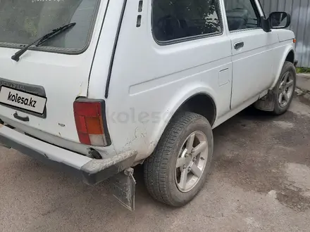 ВАЗ (Lada) Lada 2121 2014 года за 2 200 000 тг. в Алматы – фото 15