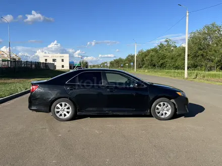 Toyota Camry 2014 года за 4 400 000 тг. в Уральск – фото 2