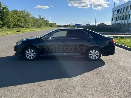 Toyota Camry 2014 года за 4 400 000 тг. в Уральск – фото 3