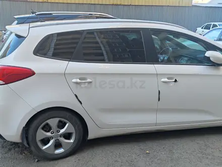 Kia Carens 2014 года за 6 600 000 тг. в Астана – фото 13