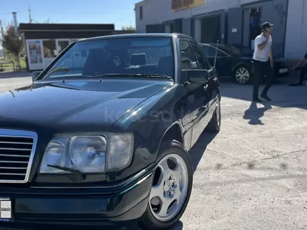 Mercedes-Benz E 220 1994 года за 2 500 000 тг. в Туркестан – фото 18