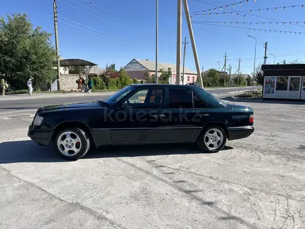 Mercedes-Benz E 220 1994 года за 2 500 000 тг. в Туркестан – фото 2