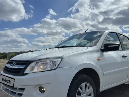 ВАЗ (Lada) Granta 2190 2014 года за 2 300 000 тг. в Караганда – фото 2