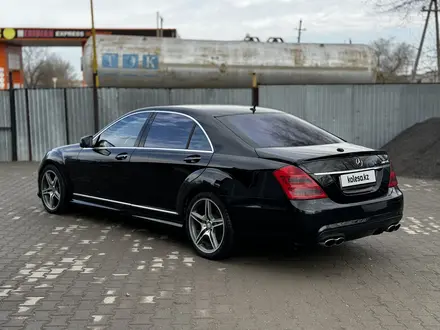 Mercedes-Benz S 500 2007 года за 9 500 000 тг. в Актобе – фото 5