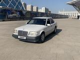 Mercedes-Benz E 220 1993 годаүшін1 999 999 тг. в Астана – фото 2