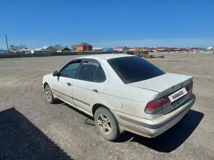 Nissan Sunny 2001 года за 500 000 тг. в Атырау – фото 6