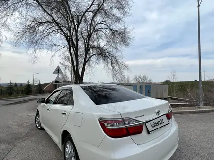 Toyota Camry 2017 года за 12 500 000 тг. в Алматы – фото 26