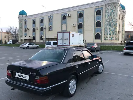 Mercedes-Benz E 260 1992 года за 1 000 000 тг. в Тараз – фото 3