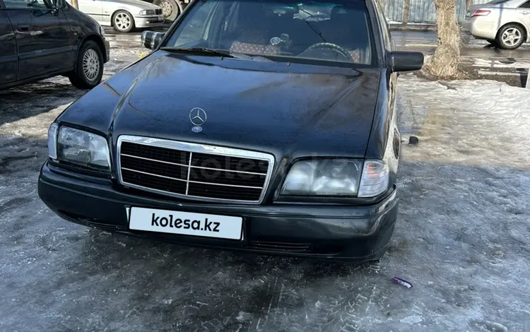 Mercedes-Benz C 180 1995 годаfor1 250 000 тг. в Алматы