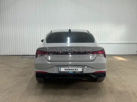 Hyundai Elantra 2021 года за 6 128 500 тг. в Астана – фото 3