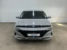 Hyundai Elantra, 2021