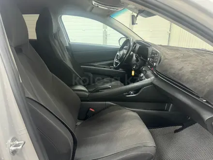 Hyundai Elantra 2021 года за 6 128 500 тг. в Астана – фото 11