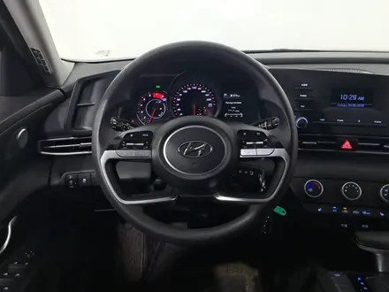 Hyundai Elantra 2022 года за 7 390 000 тг. в Астана – фото 15